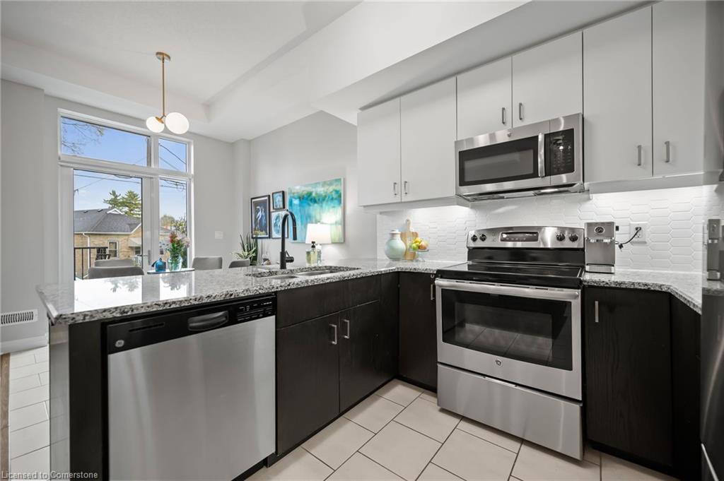 53 Arthur Street S Property Photo 10