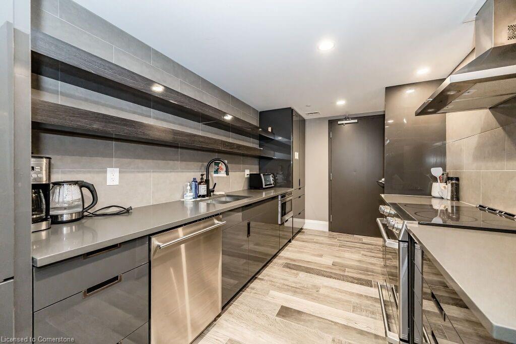 53 Arthur Street S Property Photo 46