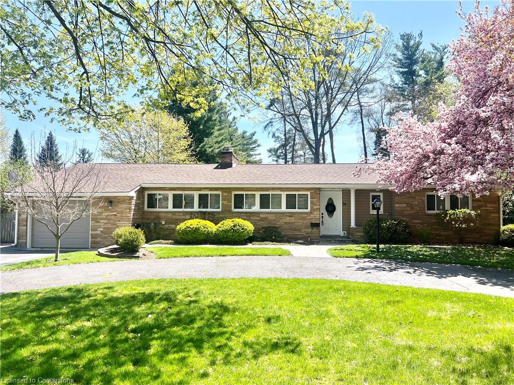 30 Lynndale Road Property Photo 1