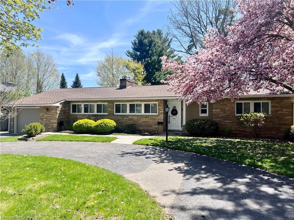 30 Lynndale Road Property Photo 2