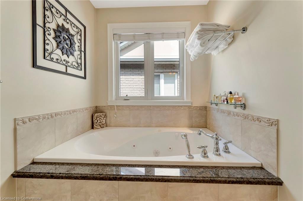 46 Orr Crescent Property Photo 35