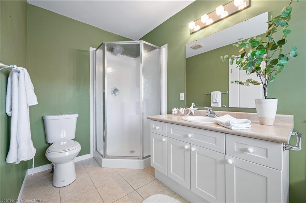 63 Wellington South Property Photo 28