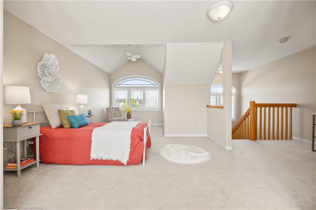 63 Wellington South Property Photo 32