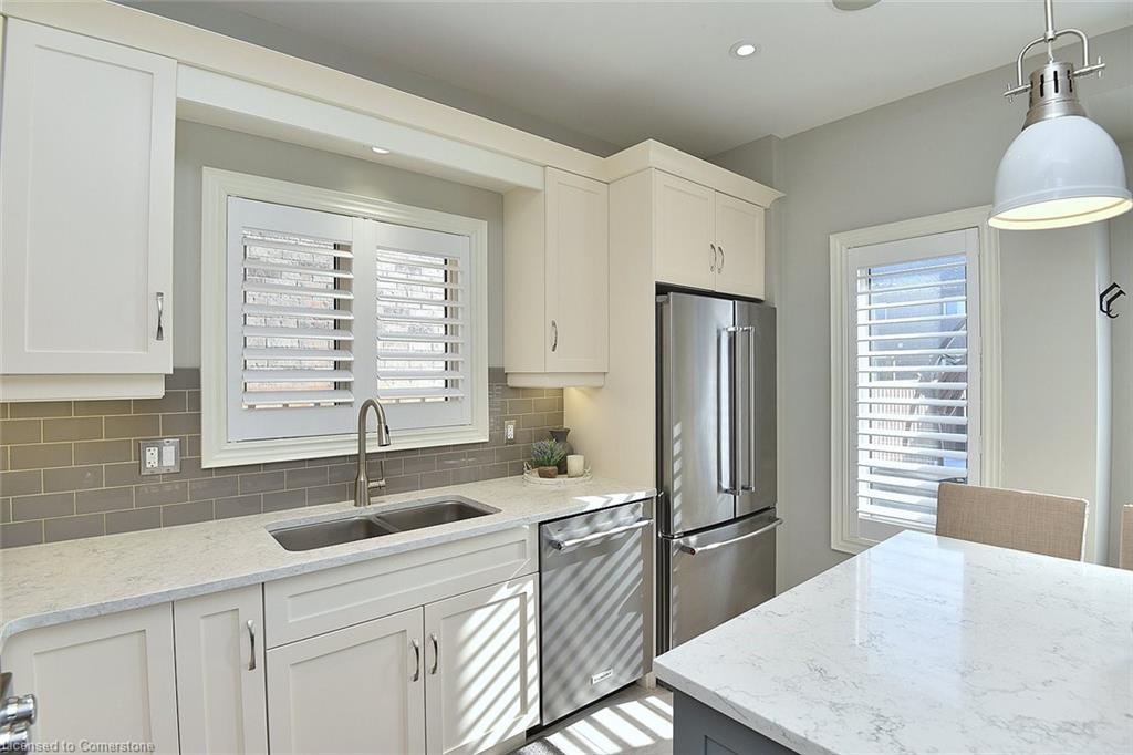 8 Myrtle Street Property Photo 20