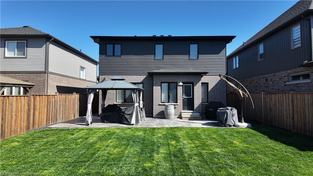 8 Myrtle Street Property Photo 43