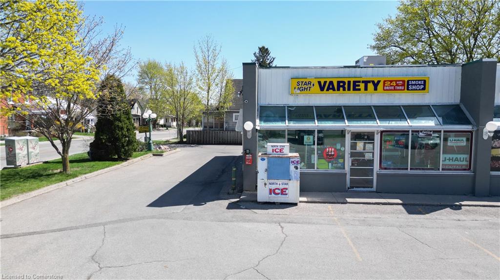 780 Dundas Street Property Photo 2