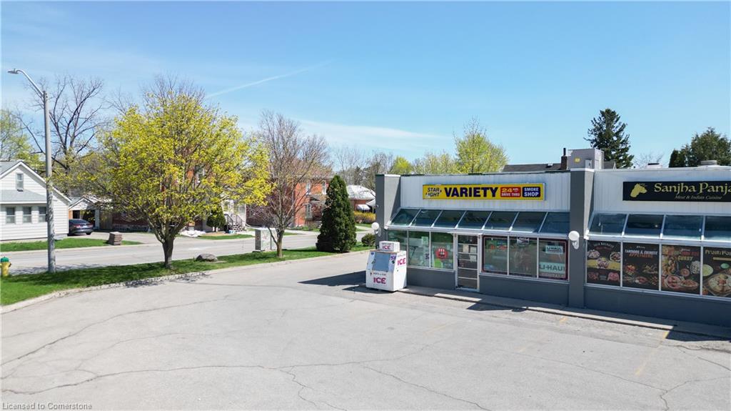 780 Dundas Street Property Photo 3