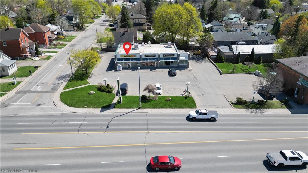 780 Dundas Street Property Photo 4