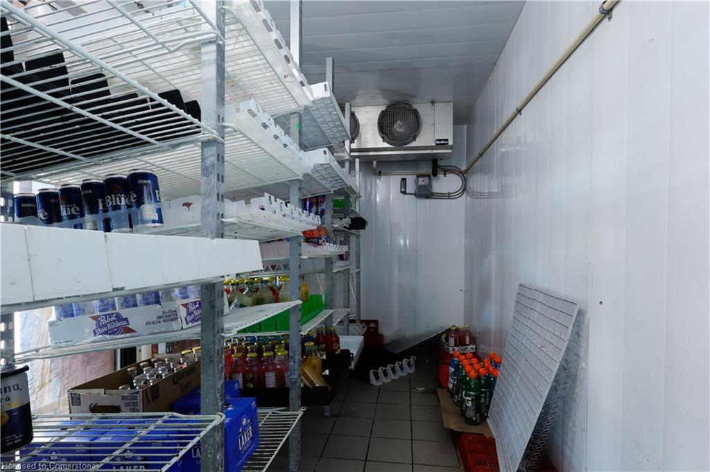 780 Dundas Street Property Photo 21
