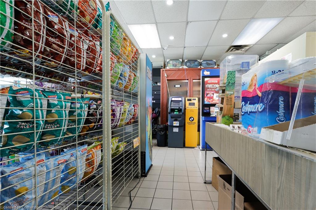780 Dundas Street Property Photo 23