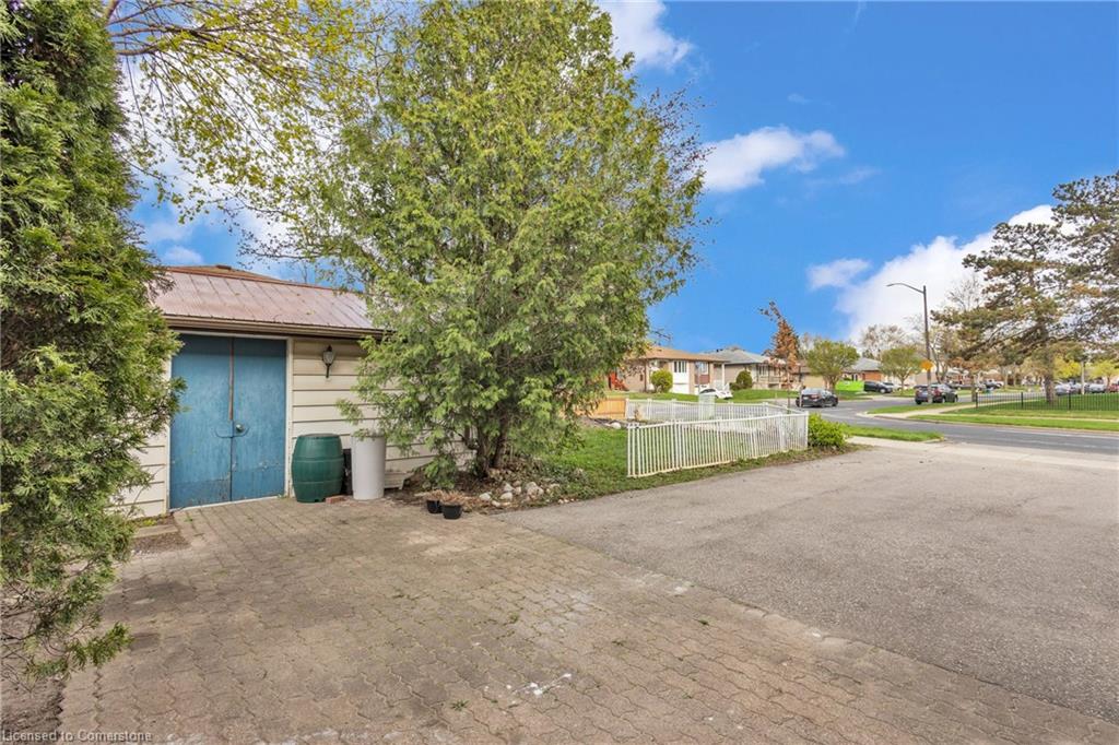88 Baird Avenue Property Photo 41