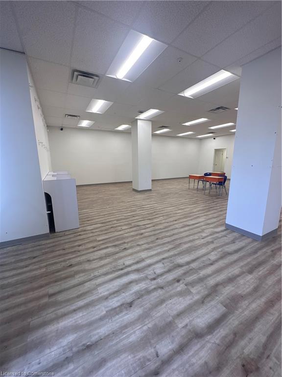 110-379 Dundas Street Property Photo 18