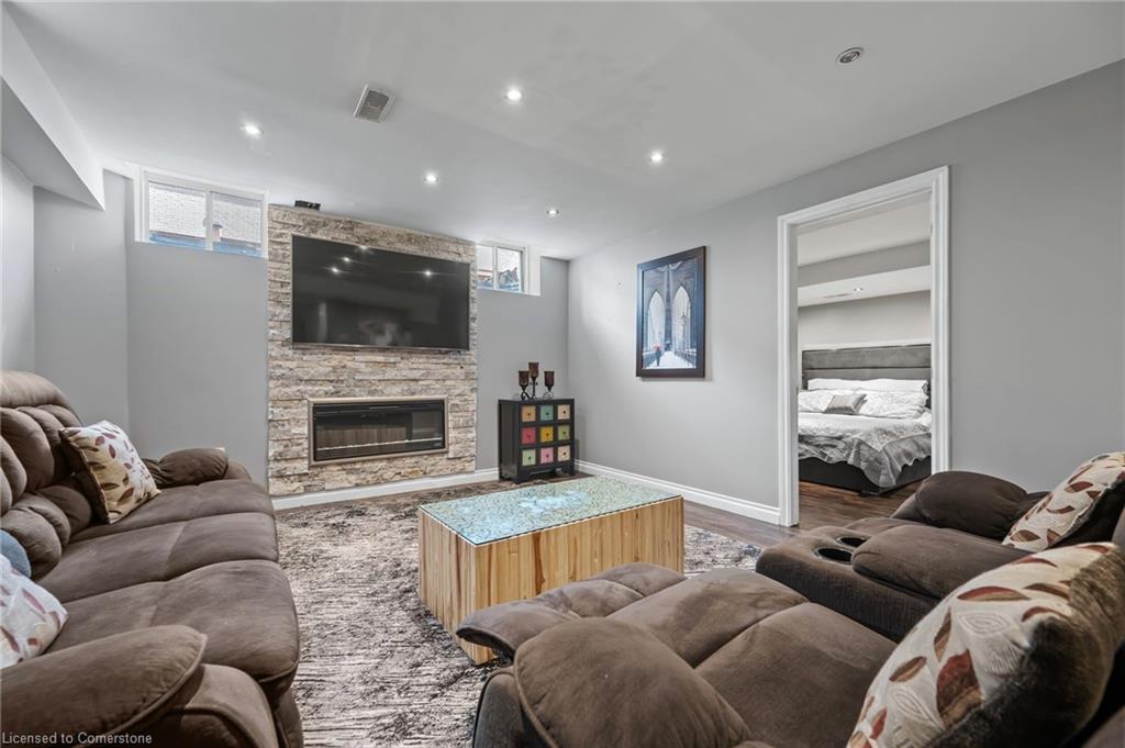 32 Babcock Street Property Photo 35