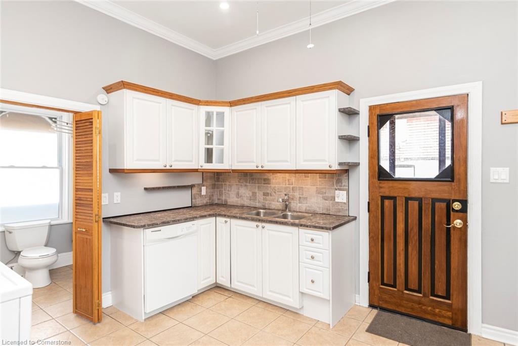 77 Cathcart Street Property Photo 11