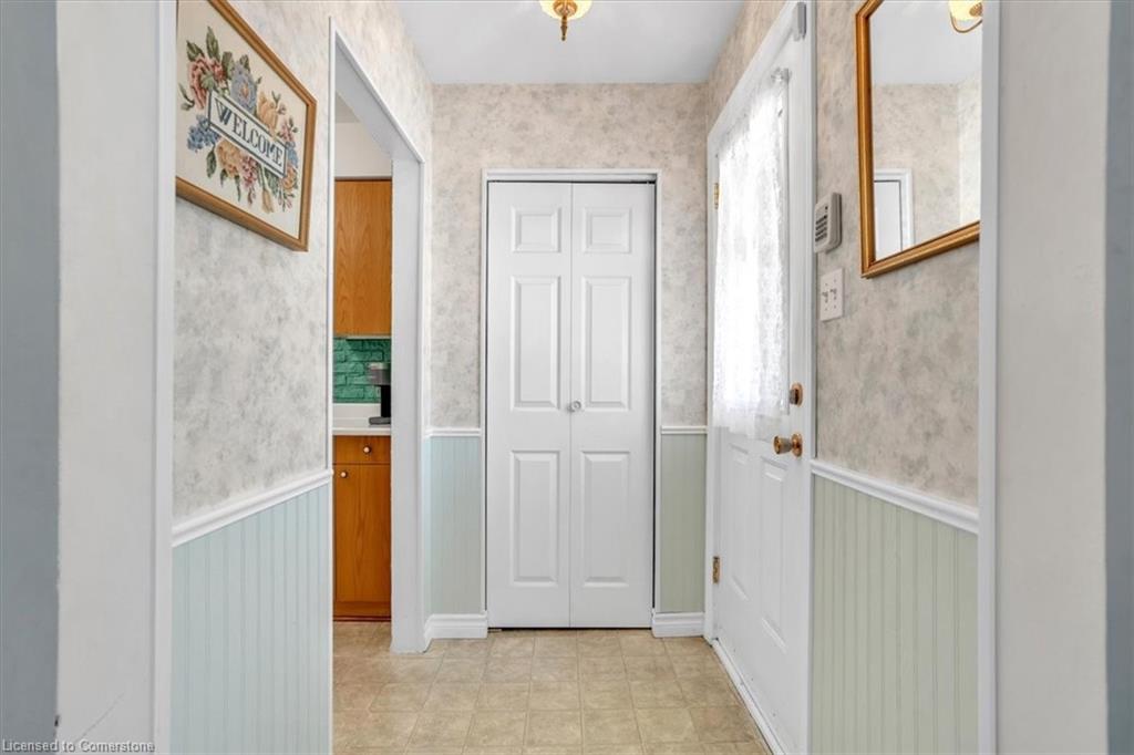 21 Willis Drive Property Photo 3