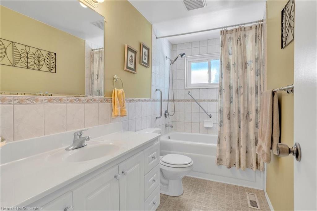 21 Willis Drive Property Photo 23