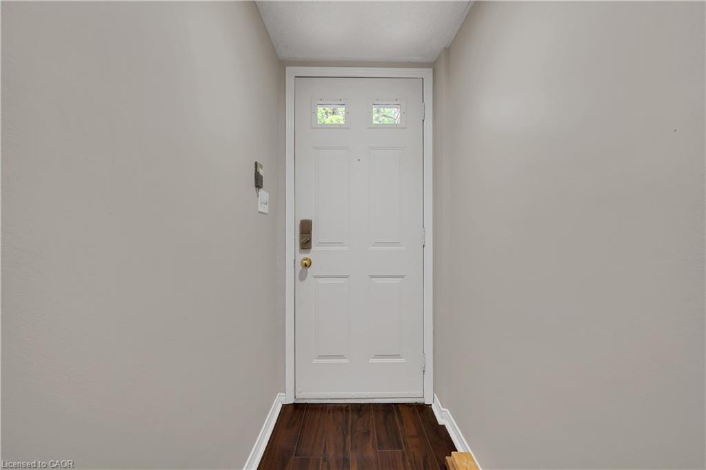 304-895 Maple Avenue Property Photo 6