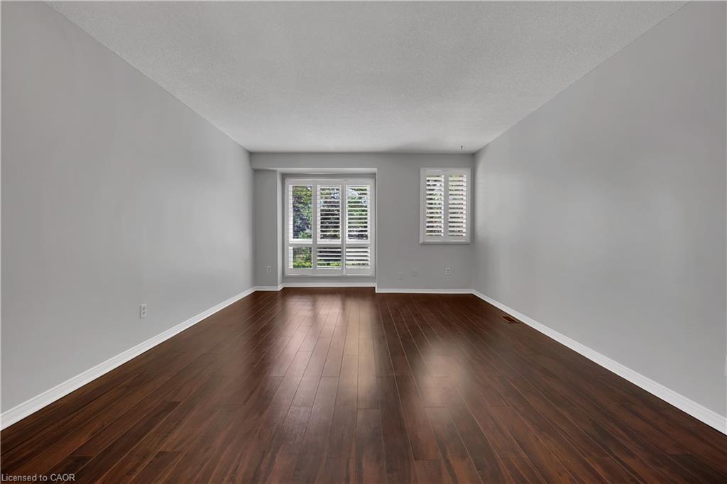 304-895 Maple Avenue Property Photo 10