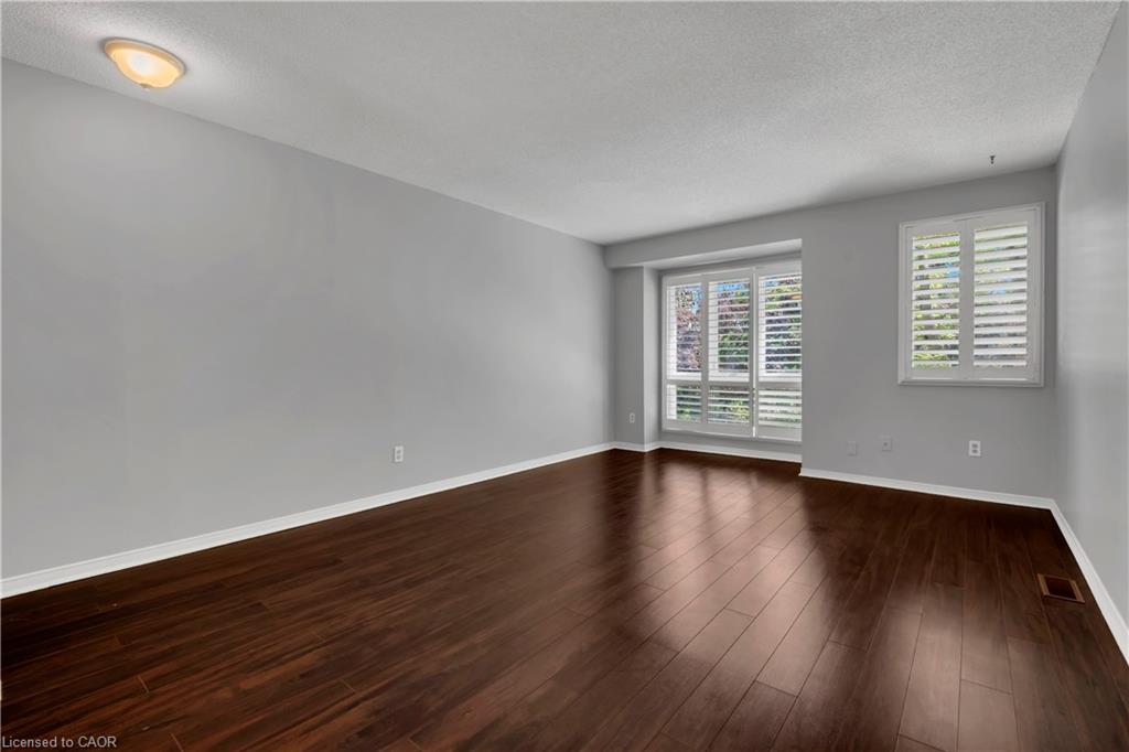 304-895 Maple Avenue Property Photo 11