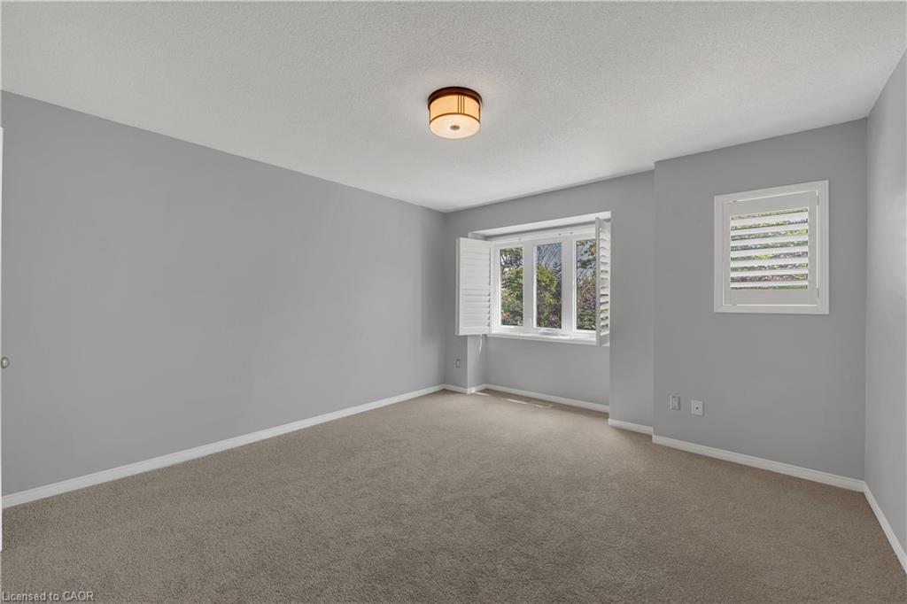 304-895 Maple Avenue Property Photo 27