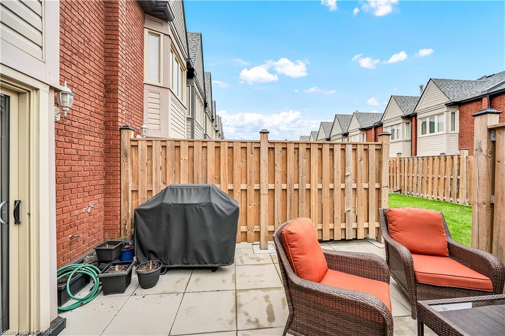 304-895 Maple Avenue Property Photo 41