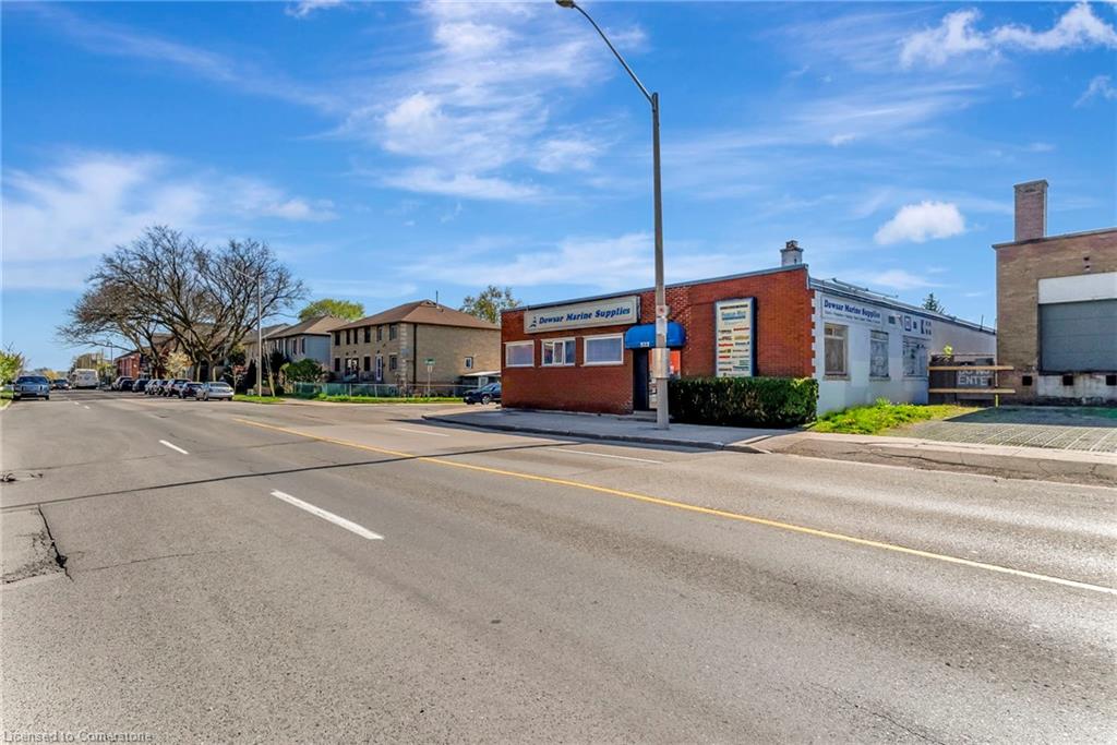 522 James Street N Property Photo 22