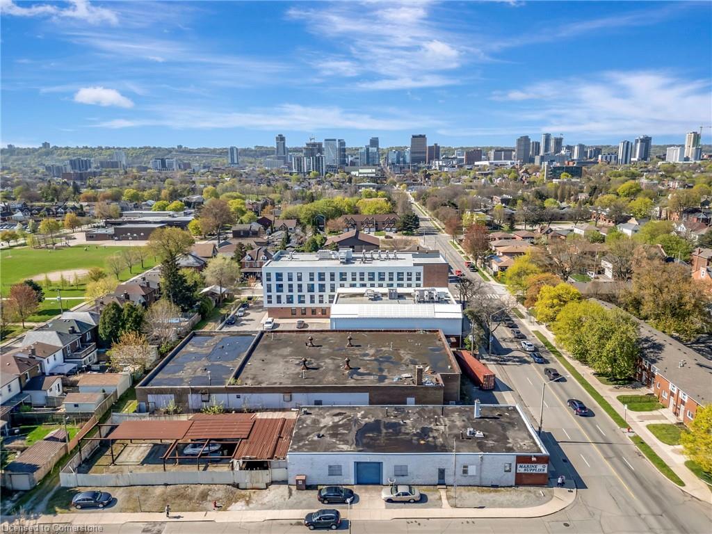 522 James Street N Property Photo 24
