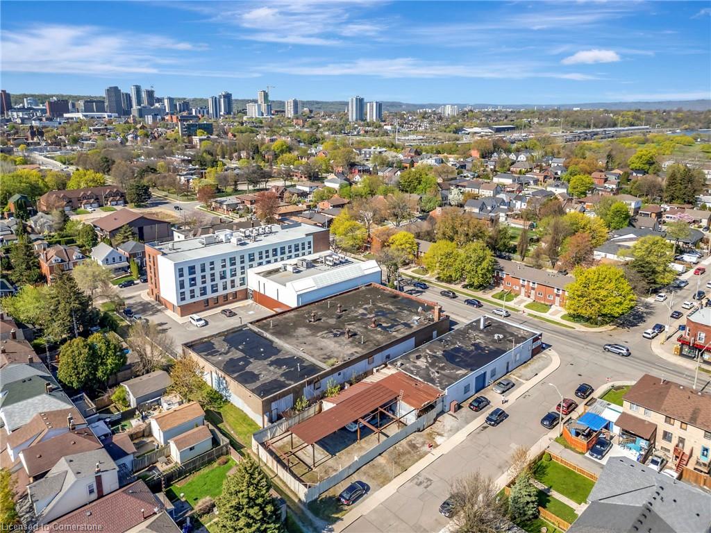 522 James Street N Property Photo 25