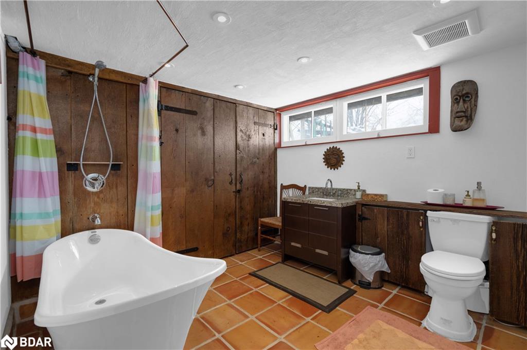 73 15/16 Sideroad Property Photo 24