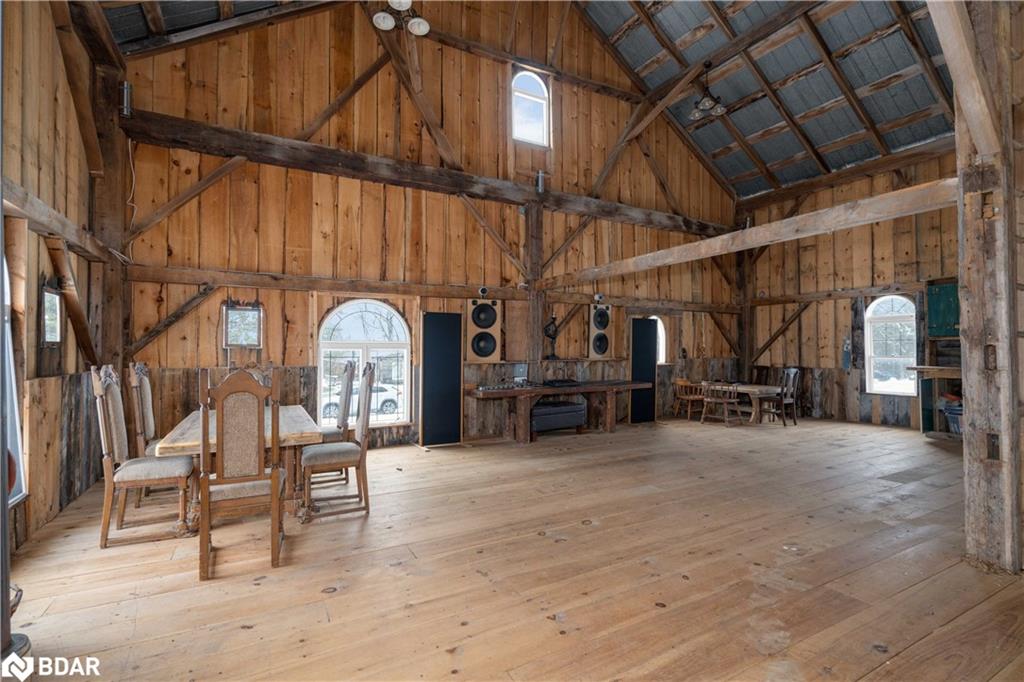 73 15/16 Sideroad Property Photo 34