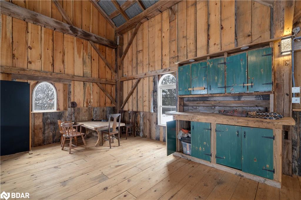 73 15/16 Sideroad Property Photo 35