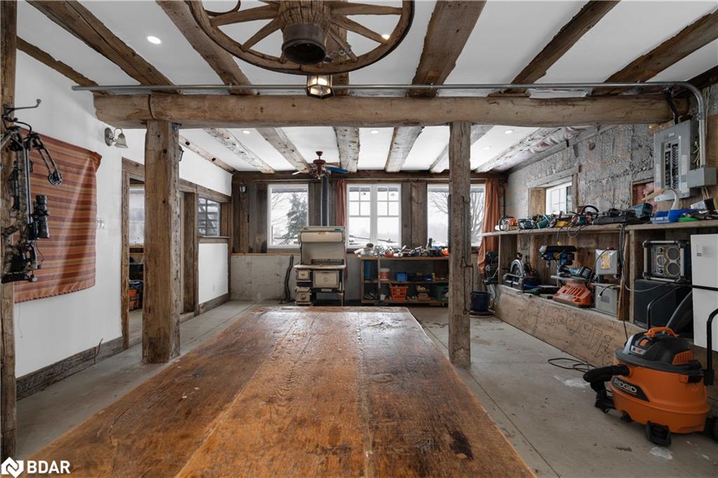 73 15/16 Sideroad Property Photo 41