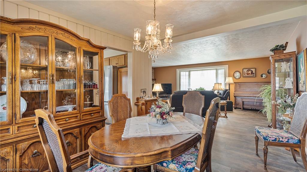 54 Bee Street Property Photo 13