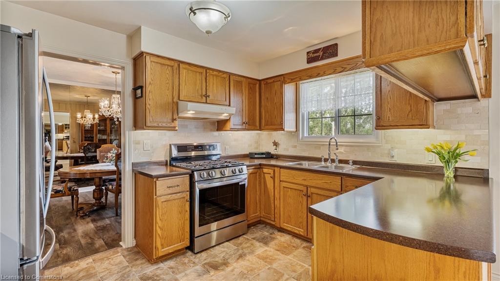 54 Bee Street Property Photo 15
