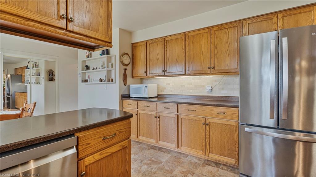 54 Bee Street Property Photo 17