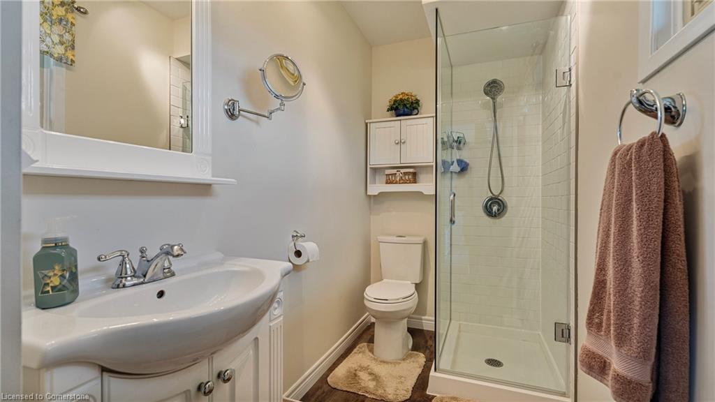 54 Bee Street Property Photo 24