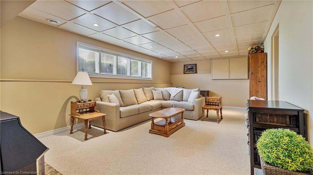 54 Bee Street Property Photo 28