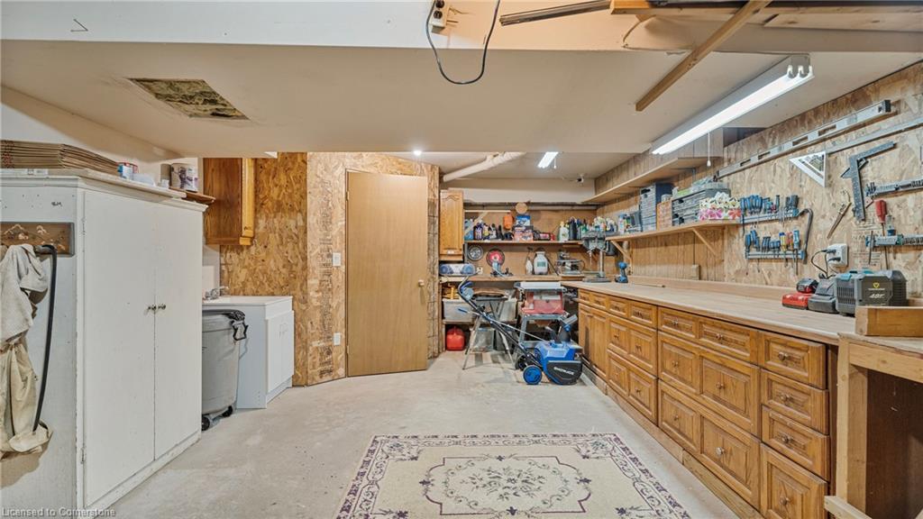 54 Bee Street Property Photo 35