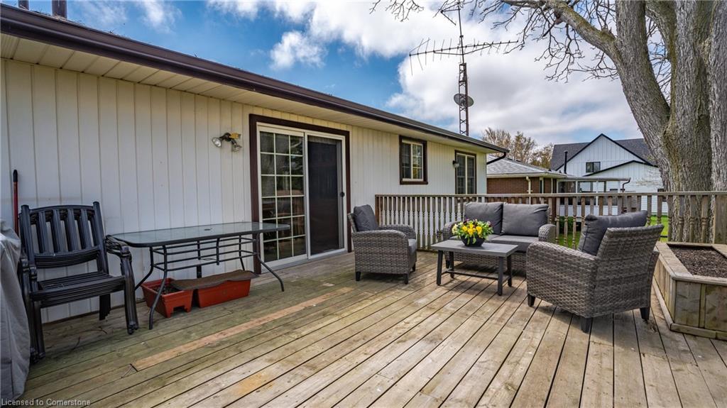 54 Bee Street Property Photo 36