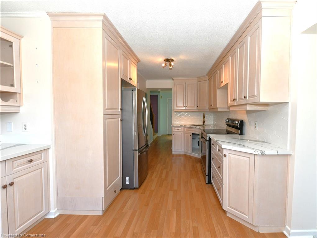 96-30 Green Valley Drive Property Photo 8