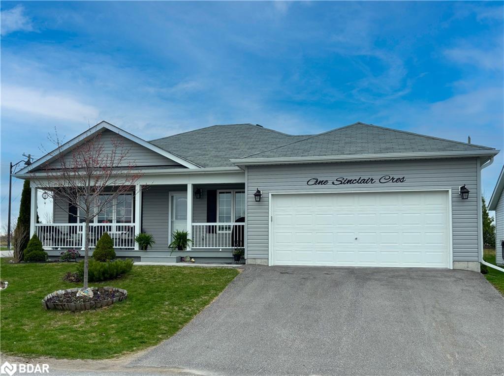 1 Sinclair Crescent Property Photo