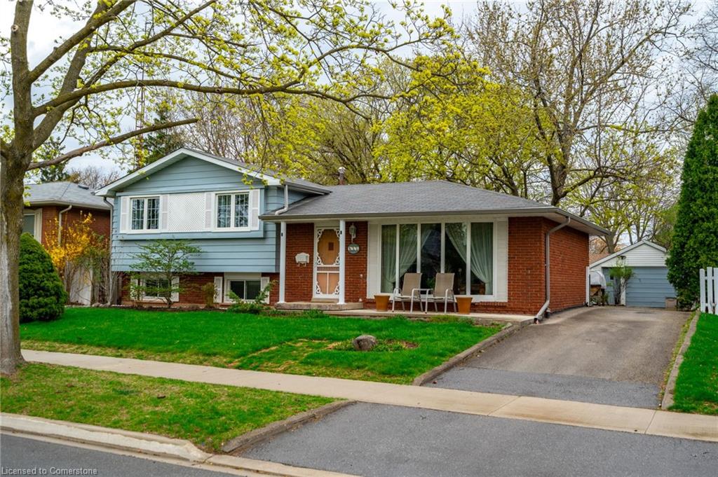 611 Woodview Road Property Photo 4