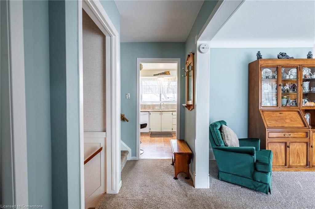 611 Woodview Road Property Photo 8