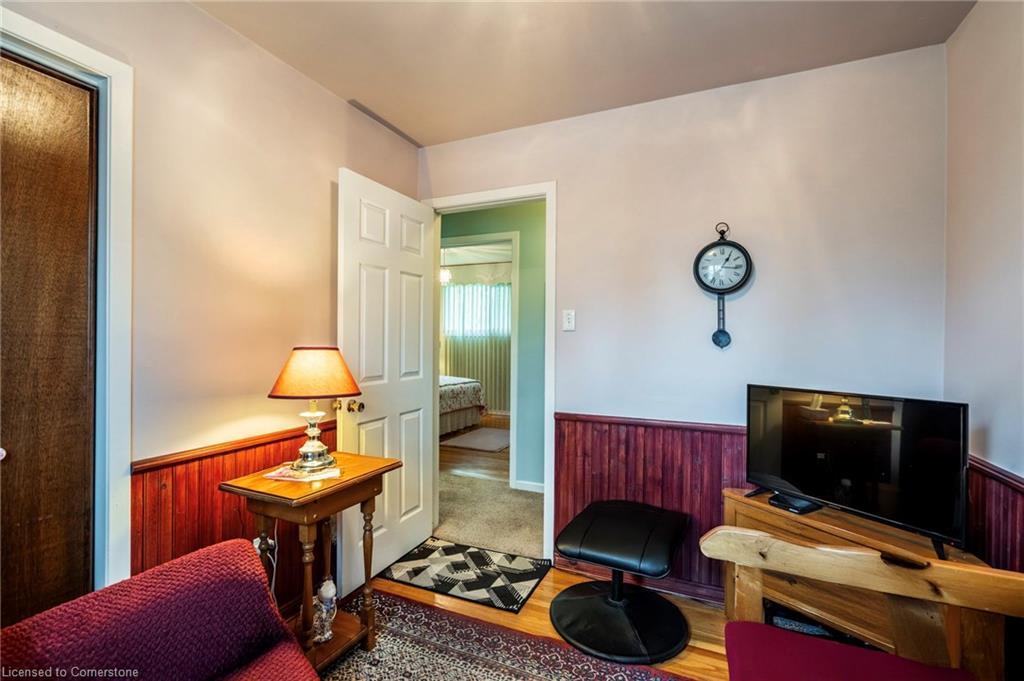 611 Woodview Road Property Photo 24