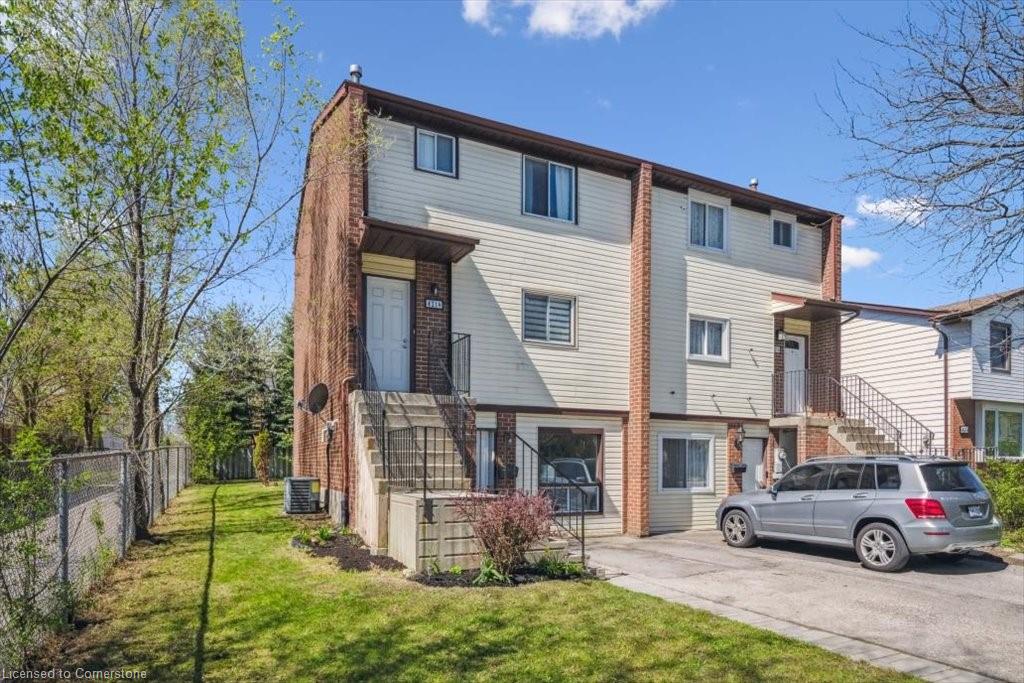 A-421 Bairstow Crescent Property Photo 4