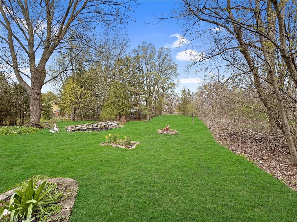 135 Birkett Lane Property Photo 3