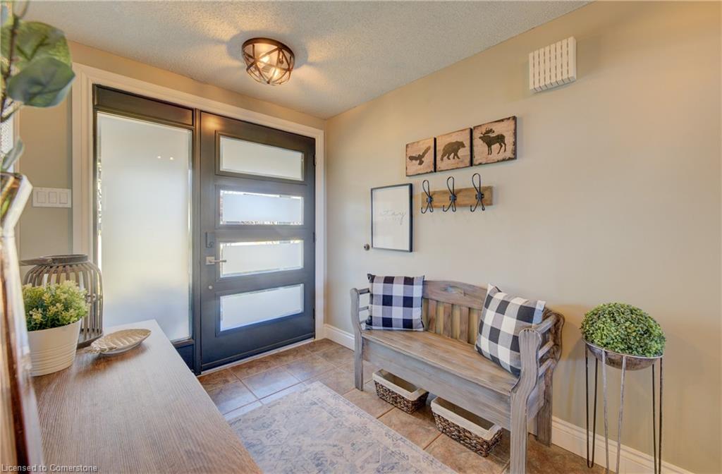 47 Manor Drive Property Photo 6