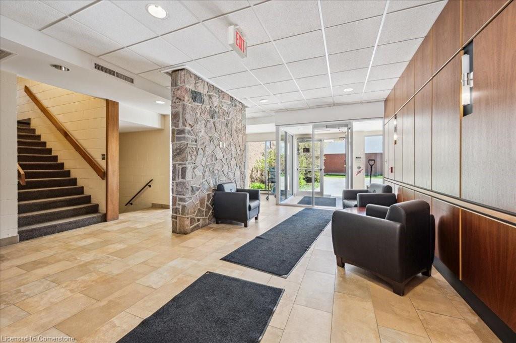 380 Hibernia Street Property Photo 14