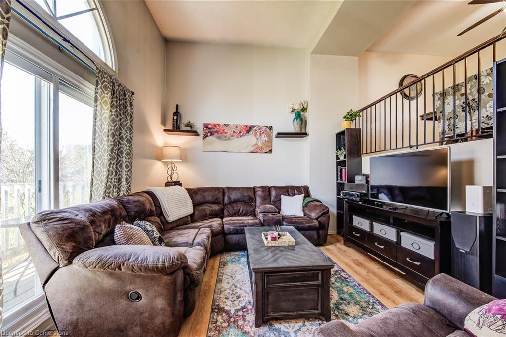 26-111 Traynor Avenue Property Photo 7