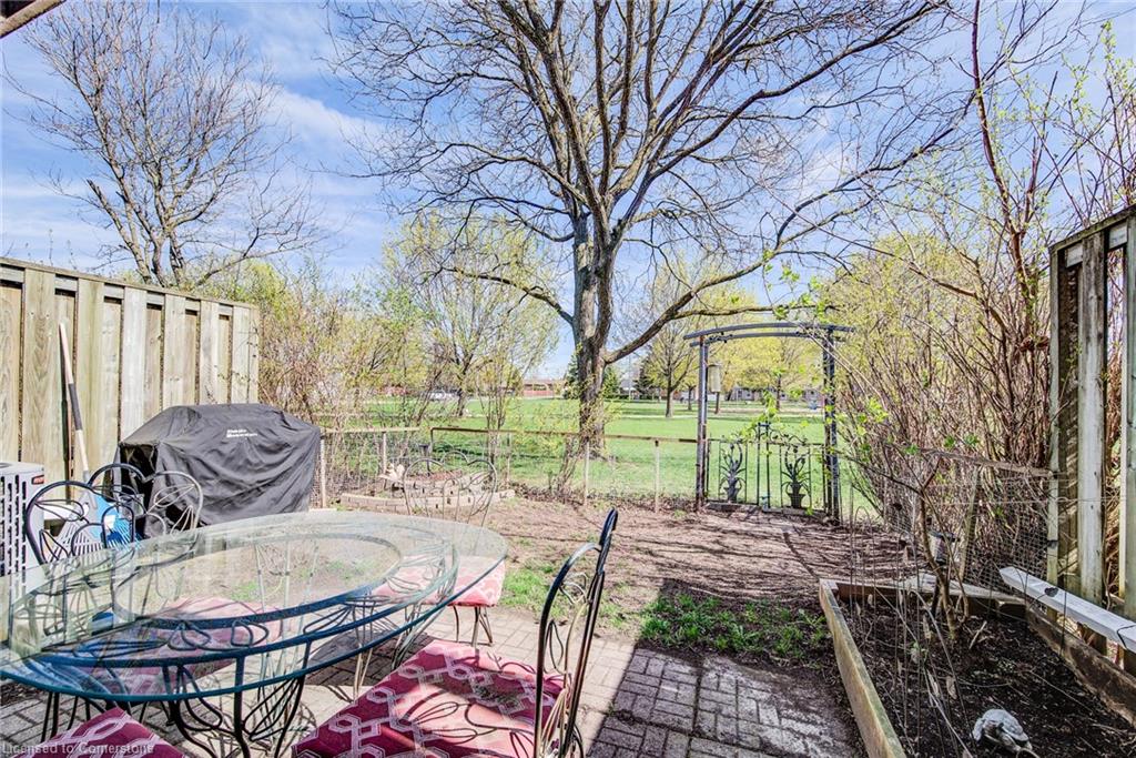 26-111 Traynor Avenue Property Photo 39